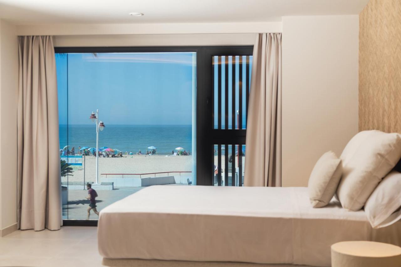 Apartamentos Playa Victoria Cádiz Exteriér fotografie